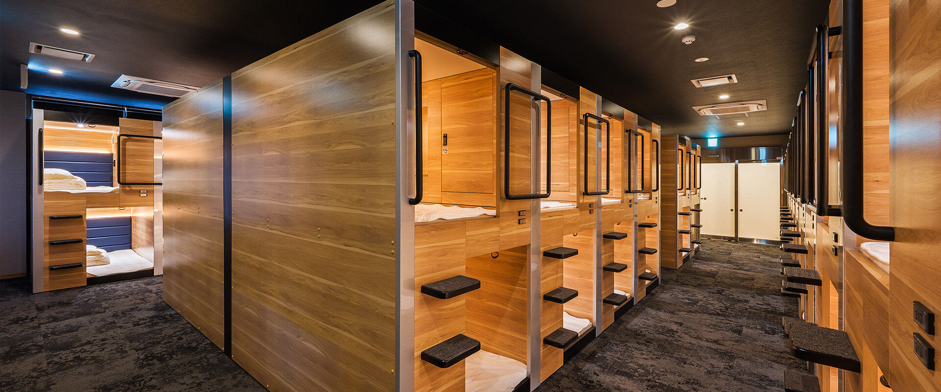 Capsule Hotel Hokutosei1